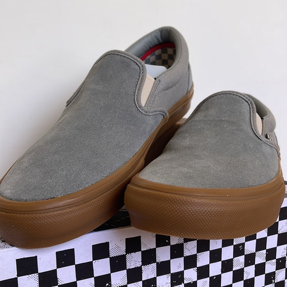 Vans WMNS Skate Slip-On Grey/Gum
VN0A5FCAN3Z
Sneakers - Picture 5 of 16
